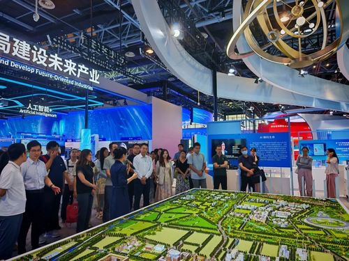 工信青年學(xué)習(xí)匯 軟件科技領(lǐng)域的技術(shù)開(kāi)發(fā)新趨勢(shì)與青年擔(dān)當(dāng)